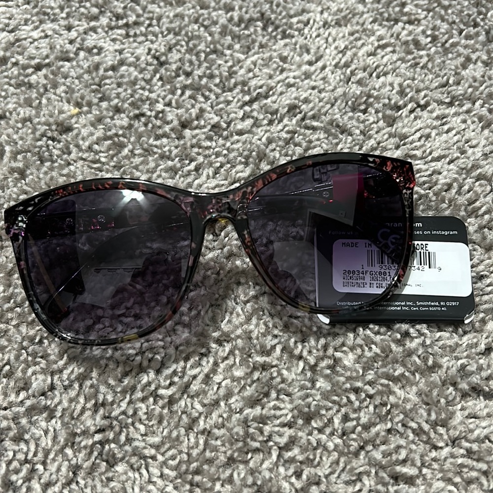 Foster grant sunglasses 😎